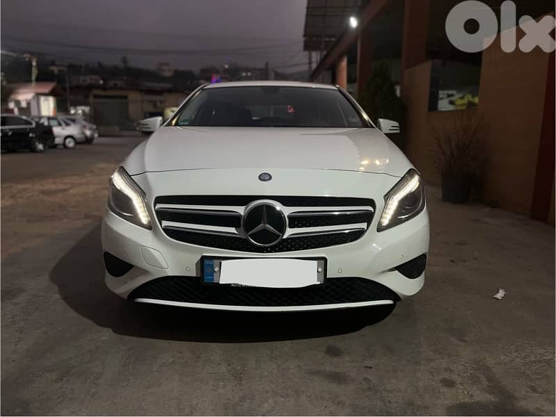 Mercedes A180 (low mileage)(like new) 0