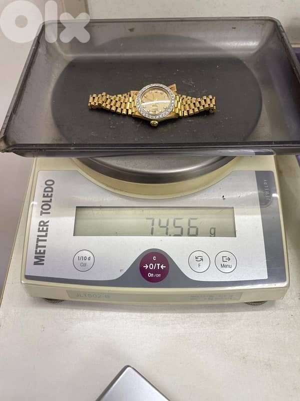 gold and diamond watch 4