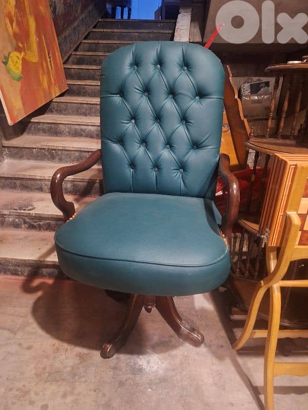 كرسي مكتب انتيك تنجيد جلد كابيون مميزة سعر لقطة 0