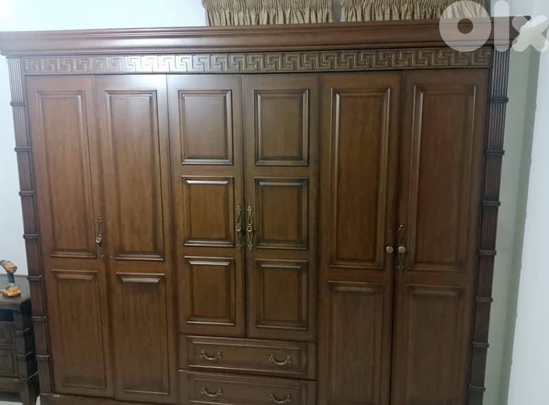 Beautiful Bedroom Set – Good Condition – Free Mattress 3