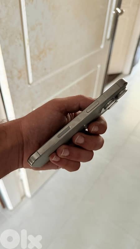 iphone 16 pro - 256GB 2