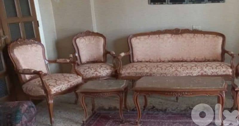 Salon Louis XV en bois massif sculpté et marbre. 0