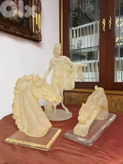 Decorative Classical Sculpture Set – 3 Pieces (Resin/Onyx Style)