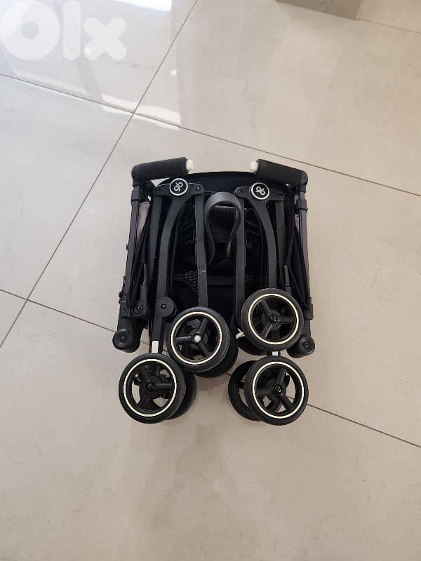 GB travel stroller 2