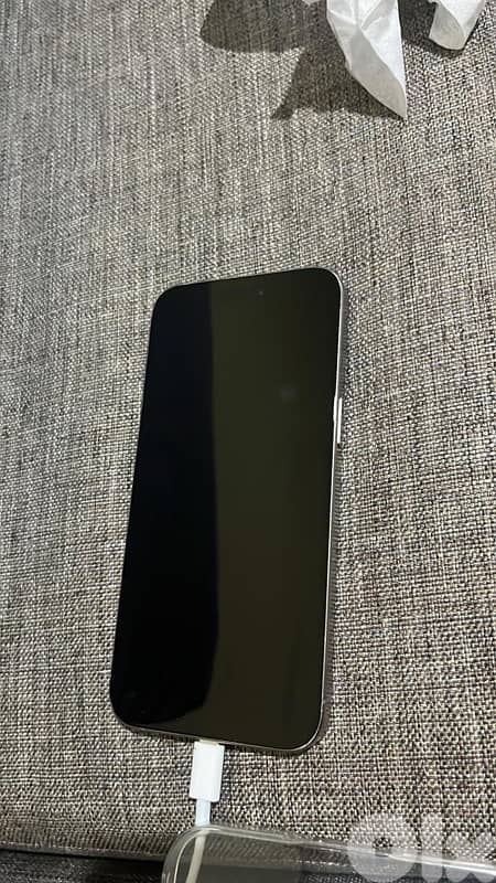 Iphone 15 pro Max like new 2