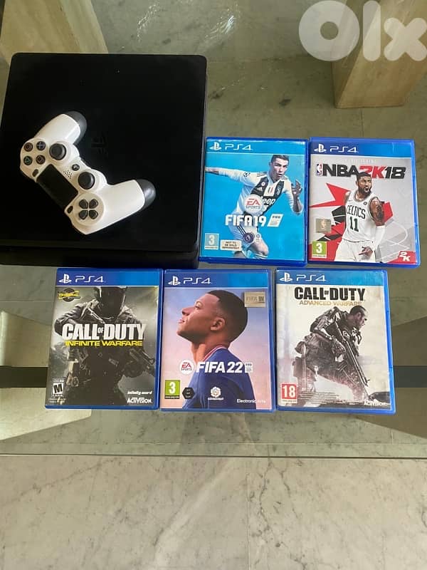 PS4 slim used + controller + 5CDs + hdmi cable [excellent condition] 0