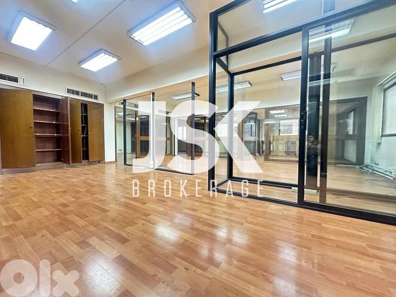 L19717 - 655 SQM Office For Rent in A Prime Location Dora 0