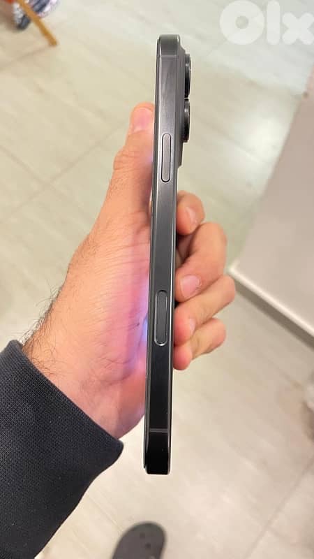 iphone 16 pro max 256gb like new 1