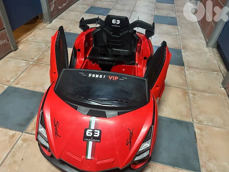 red car with remote control 0