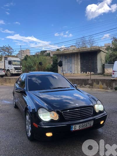 Mercedes-Benz C-Class 2003