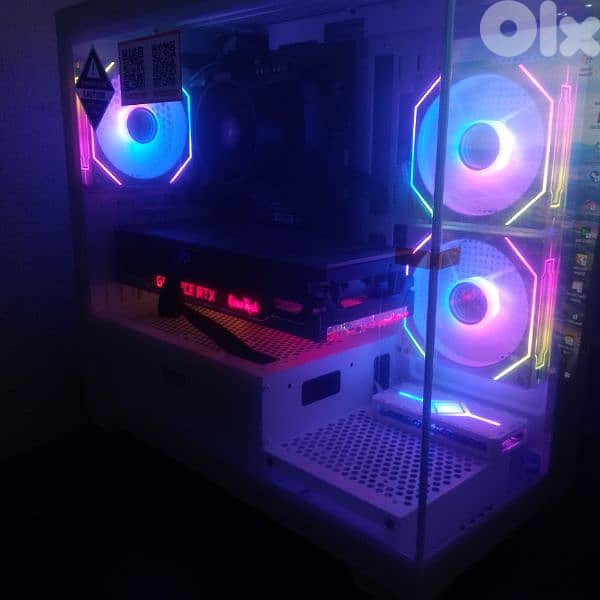 Sleek All White-3070-Gaming PC 1
