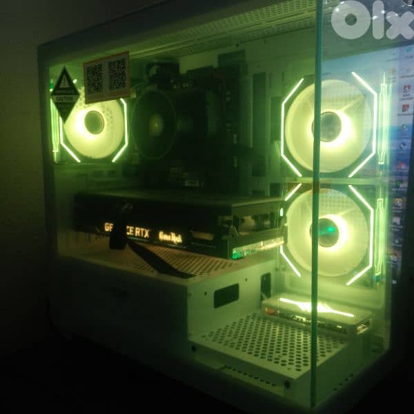 Sleek All White-3070-Gaming PC 4