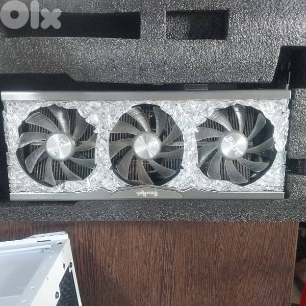 Sleek All White-3070-Gaming PC 9