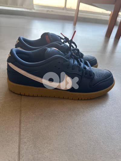 Nike SB Dunk Low “Navy Gum”