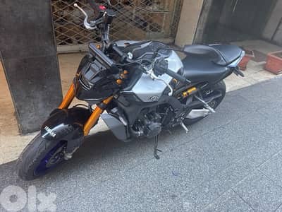 yamaha mt 09 sp 2025     980km only!  71090901