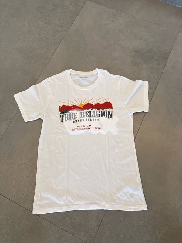 TRUE RELIGION WHITE SHIRT 0