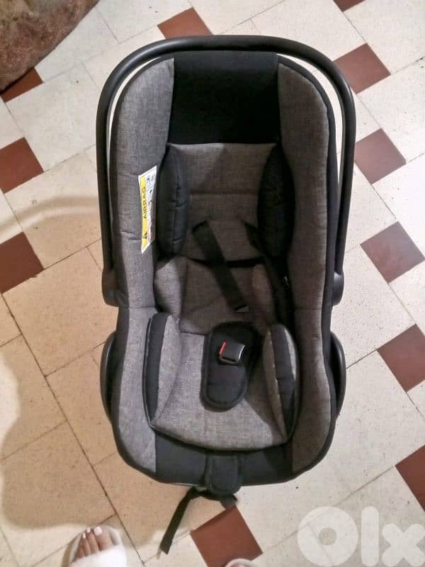 Bébé Doux  car seat 0