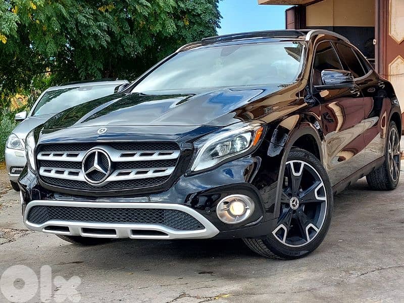 GLA 250 4matic model 2019 65 000 miles super clean 0