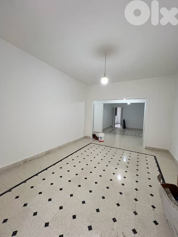 Apartment for Rent in Achrafieh شقة للإيجار في الاشرفية 0