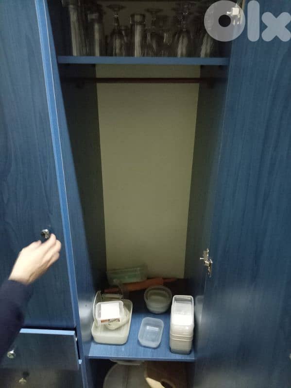 خزانة للمطبخ بحالة جيدة 1