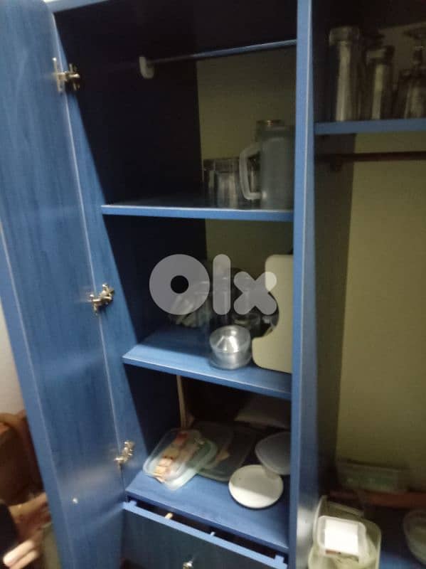 خزانة للمطبخ بحالة جيدة 2