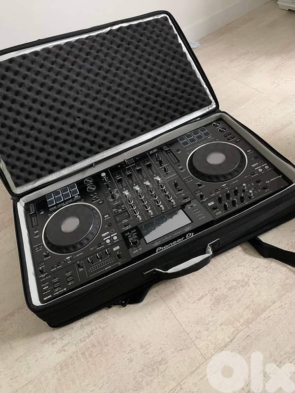 pioneer xdj xz + udg case + laptop stand 1