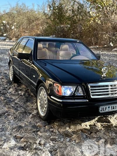 Mercedes-Benz S-Class 1995