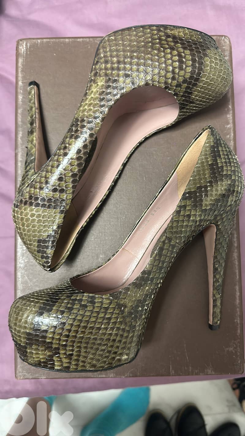 GUCCI very good condition python heels 0