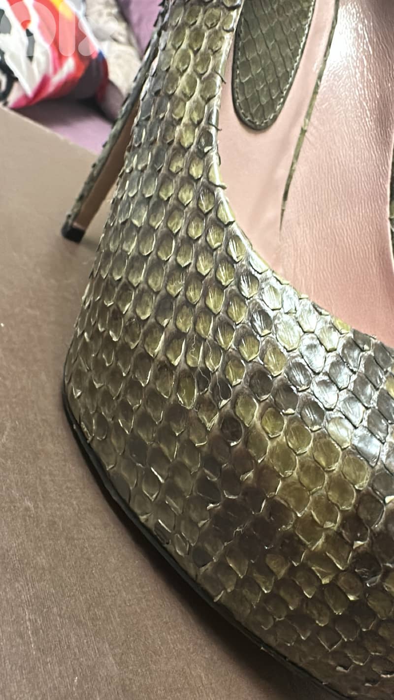 GUCCI very good condition python heels 1