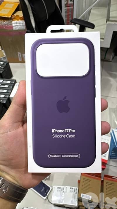 Apple Silicone Case magsafe Iphone 17 pro Purple Fog