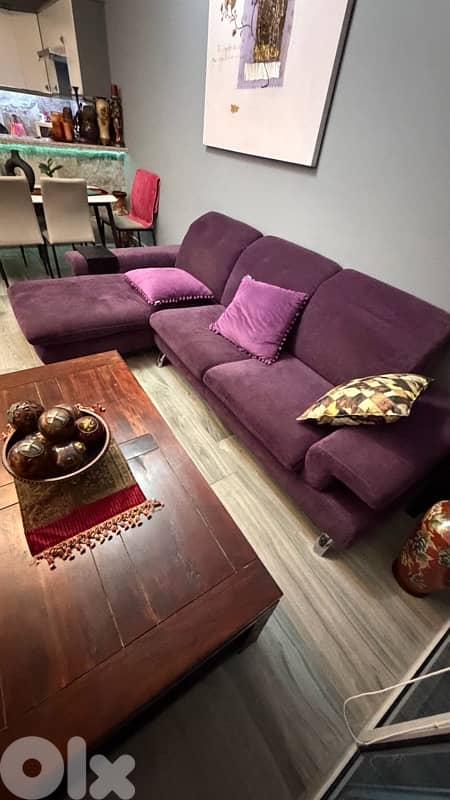 4 seats elegant couch / sofa 1