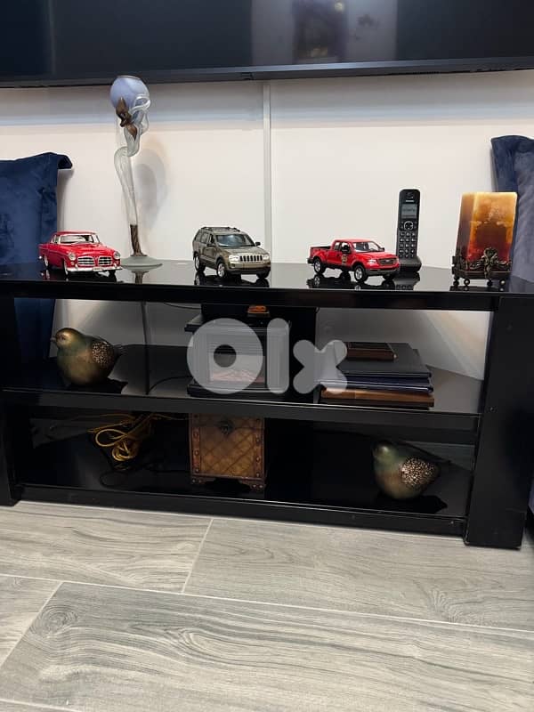 glass and wood TV stand 2