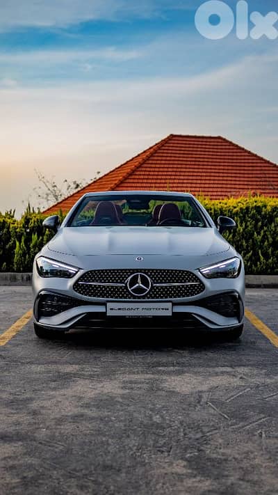 2025 CLE 300 4MATIC 4-Year Warranty & Free Service Package.