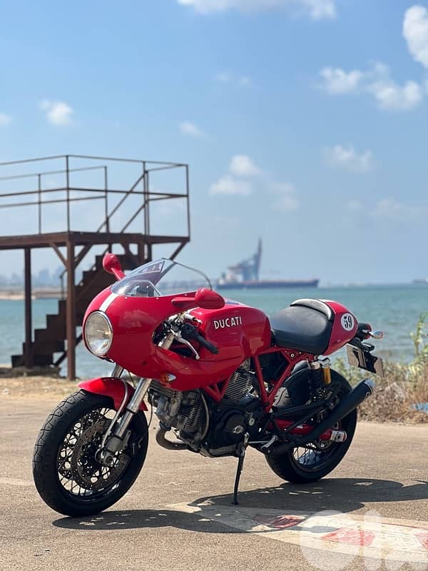 Ducati GT1000 sportclassic 1