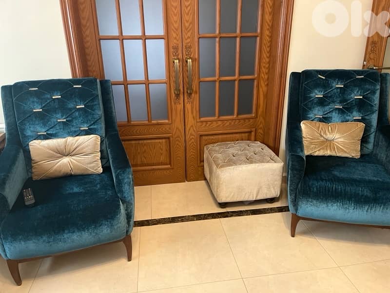 living room 2 big couches 2 arm chairs 0