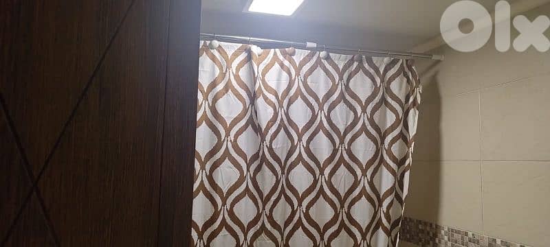 حمام كامل عدد٢ (كرسي مغسلة بيديه),مع مراية برادي 2