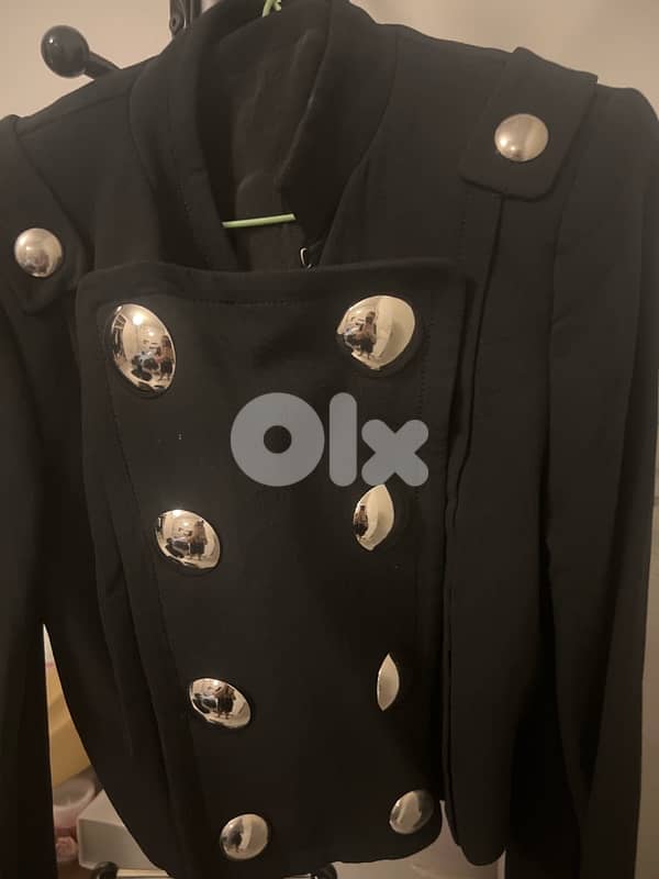 Stylish Cropped Blazer 0