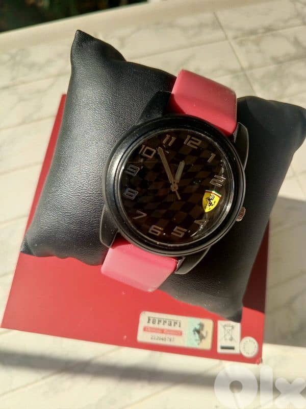 Ferrari watch 0