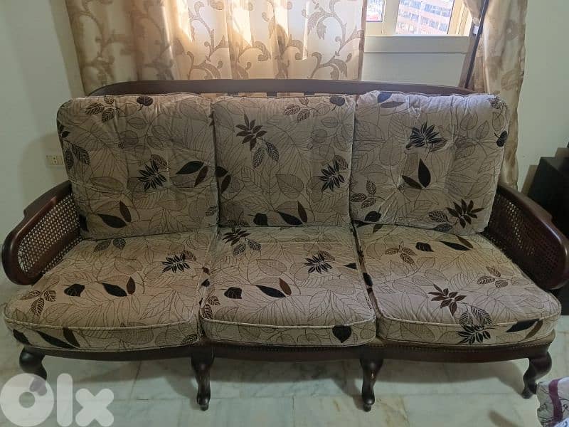 غرفة قعدة ٤ مفرد و احدة كبيرة 1