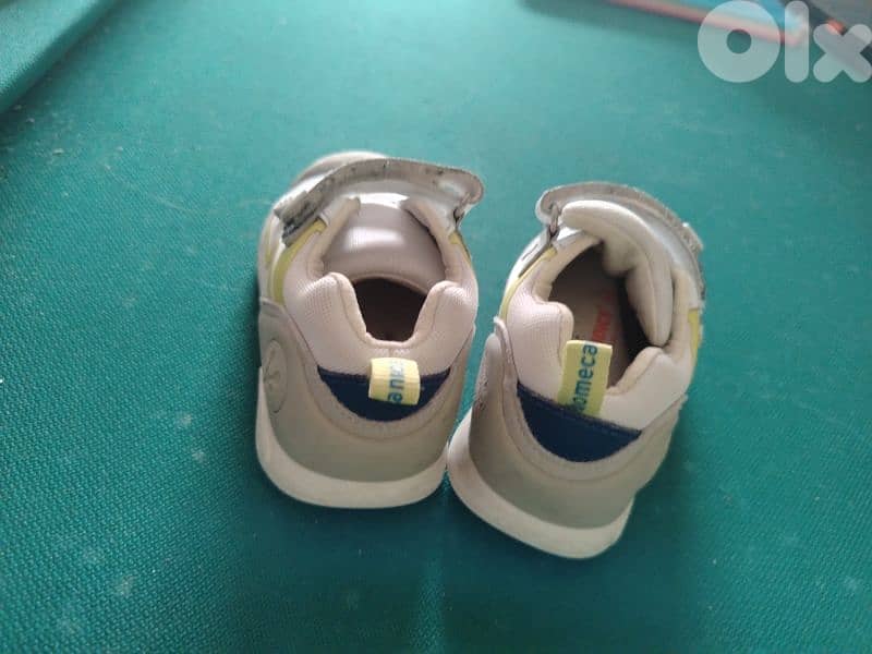 baby shoes 2