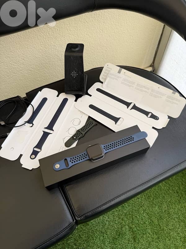 Apple Watche 4.44 inch 0