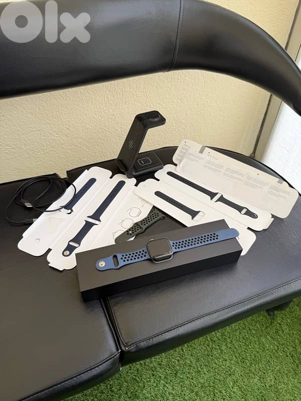 Apple Watche 4.44 inch 1