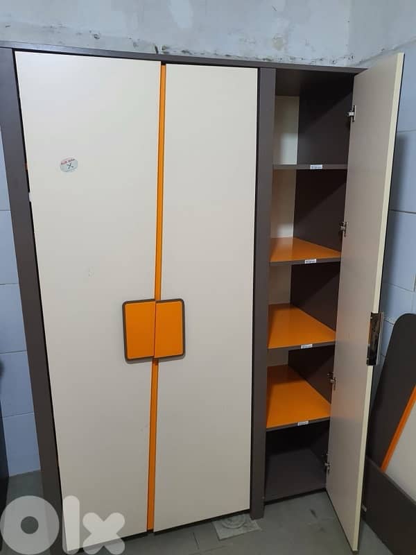 غرفة نوم تخت مفرد شغل استقبال مستعملة شي بسيط 0