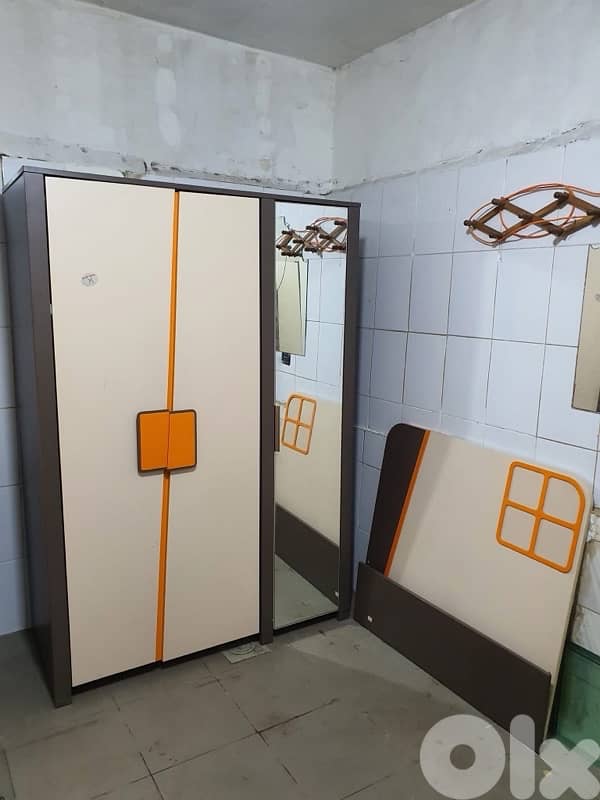 غرفة نوم تخت مفرد شغل استقبال مستعملة شي بسيط 1