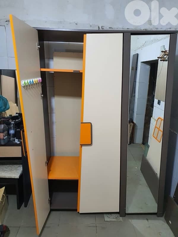 غرفة نوم تخت مفرد شغل استقبال مستعملة شي بسيط 3