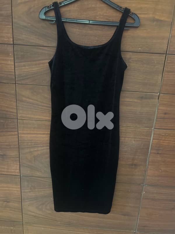 Zara black midi velvet dress 0