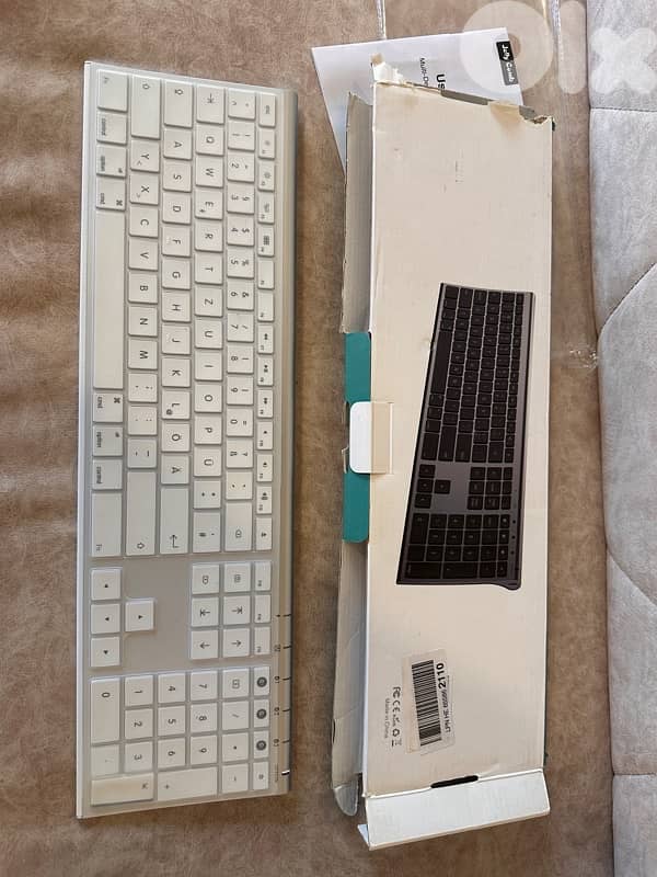 Jelly Comb Premium Wireless Keyboard 0