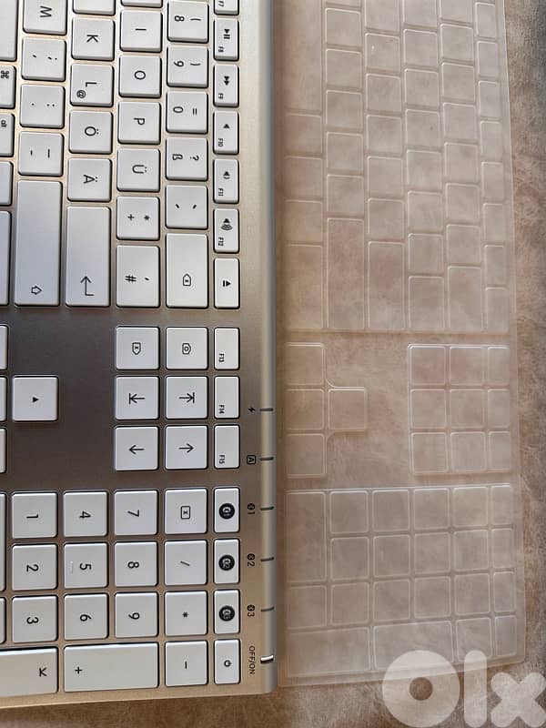 Jelly Comb Premium Wireless Keyboard 1