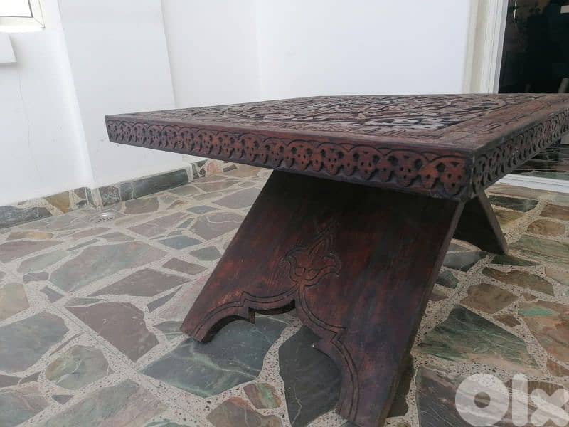 طاولة خشب سوبر فخامة 1