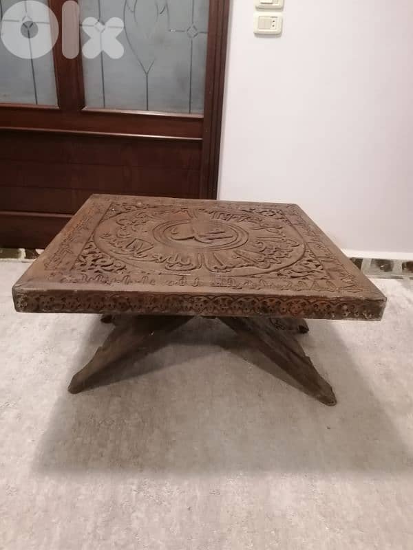 طاولة خشب قديمة كتيررر شغل يدوي 2